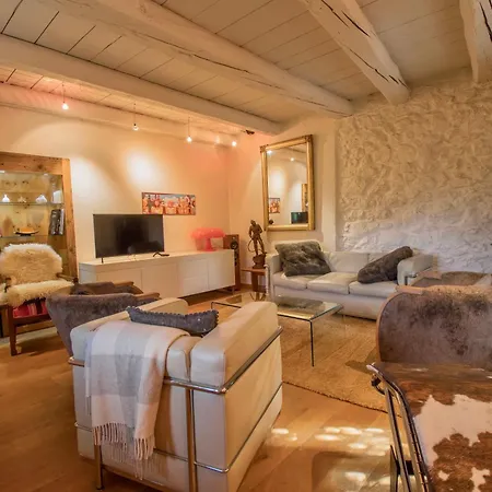 Ferienhaus La Demeure Et Son Mazot - Pierres, Charme Et Experience Unique Châtillon-sur-Cluses