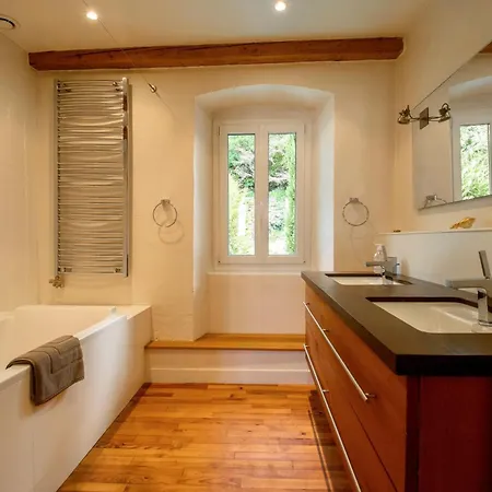 Ferienhaus La Demeure Et Son Mazot - Pierres, Charme Et Experience Unique Châtillon-sur-Cluses