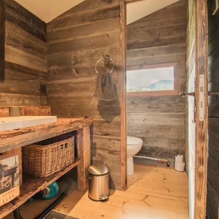 La Demeure Et Son Mazot - Pierres, Charme Et Experience Unique Ferienhaus